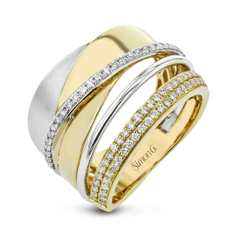 Fashion Ring In 18k Gold With Diamonds