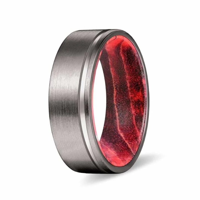 CAIRO Pipe Cut Men's Grooved Tungsten Ring with Black Red Elder Wood Sleeve 8mm