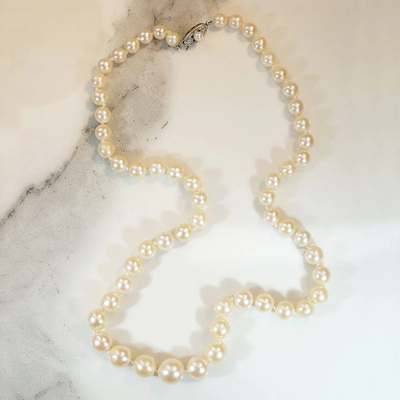 minimalist gold necklaces for women -Princess Length Graduated Pearl Necklace with Silver Clasp