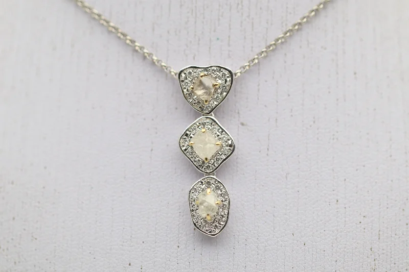 statement necklaces for women -Rough-Diamond Diamond Gold Drop Pendant