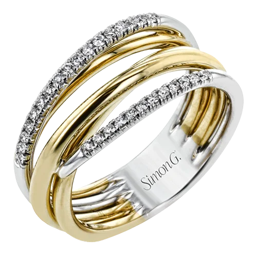 Fashion Ring in 18k Gold with Diamonds