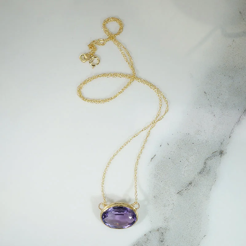 vintage style necklaces for women -Vibrant Oval Amethyst in Gold Bezel Necklace