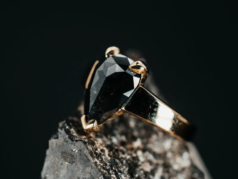 14k Yellow Gold Faceted Pear Shape Black Diamond Ring