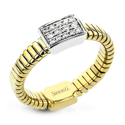 Fashion Ring in 18k Gold With Diamonds