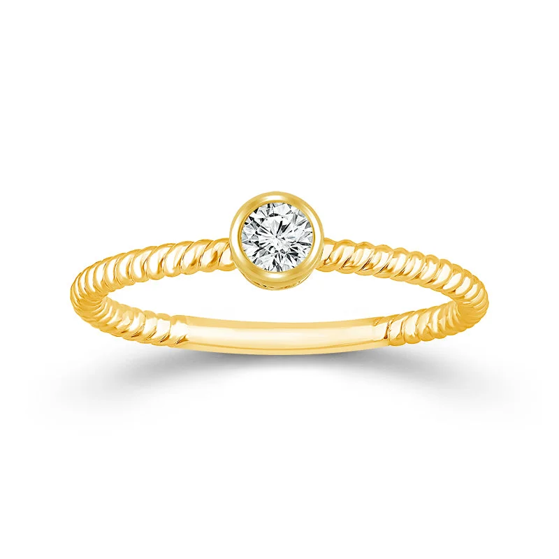 1/6 Ct Round Bezel Set Diamond Solitaire Ring in 10 Karat Yellow Gold